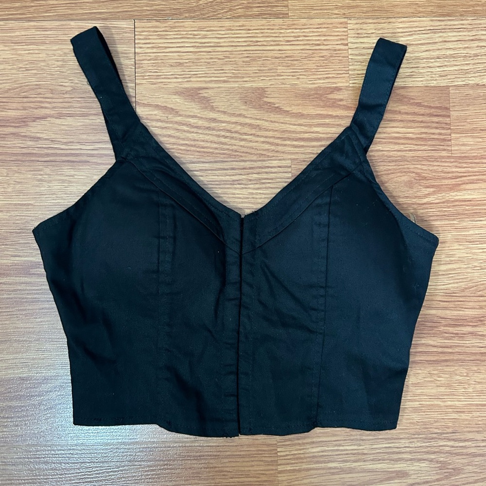 OhYes Fashion black Cropped Top with Banded Back size Small